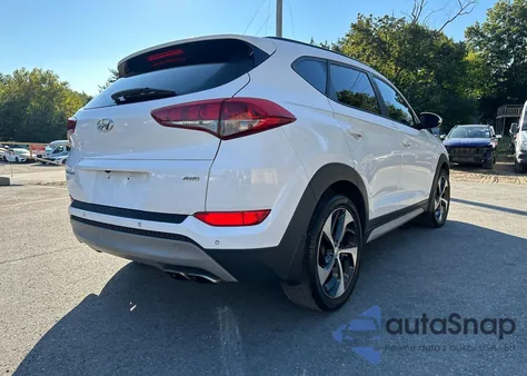 2017 Hyundai Tucson Limited z USA, uszkodzony, nr VIN KM8J3CA25HU565373